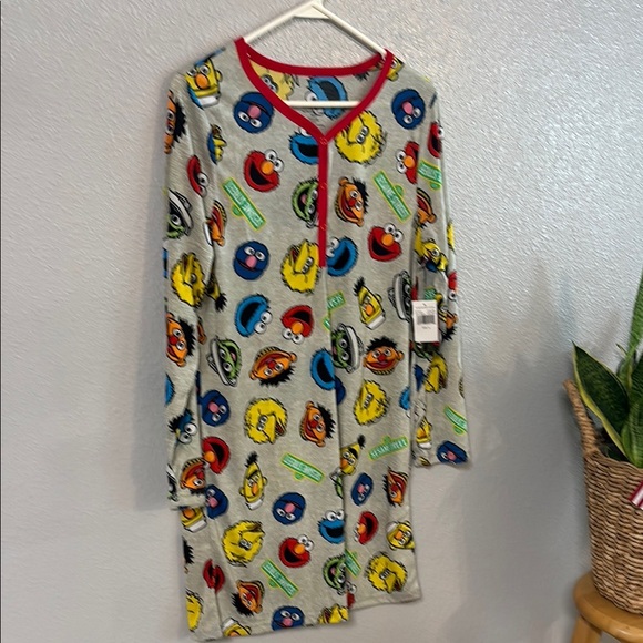 Sesame Street Pajamas NWT Size: Small - Picture 7 of 14